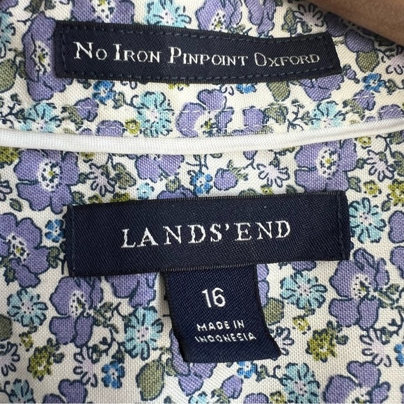 LANDS END SPLIT NECK NO IRON PINPOINT OXFORD BLOUSE  LILAC FLORAL Button Up 16 - Picture 4 of 9